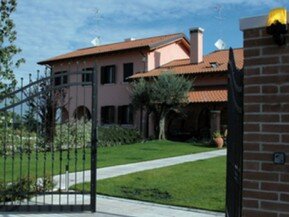 cancello elettrico moderno free energy modena